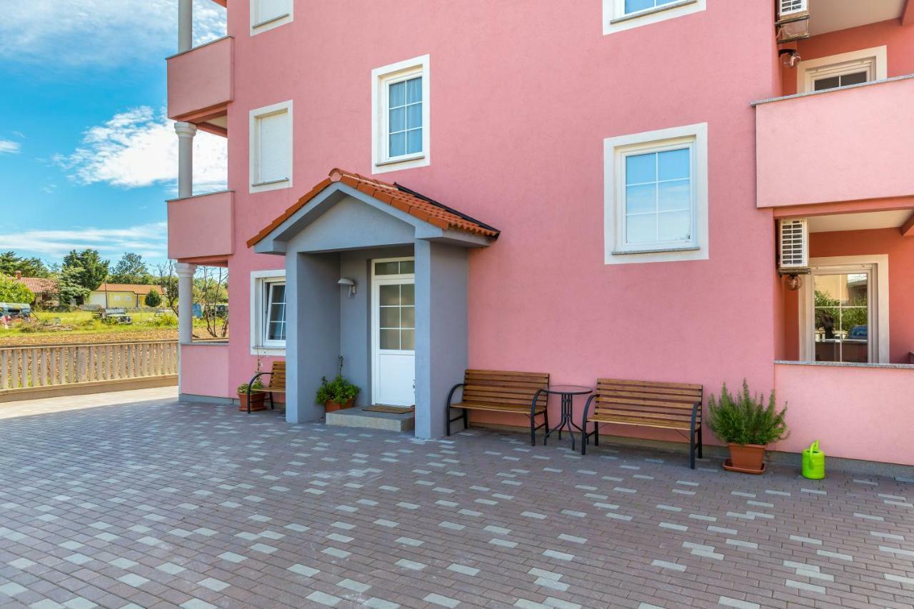 Apartmani Diana Медулин Екстериор снимка