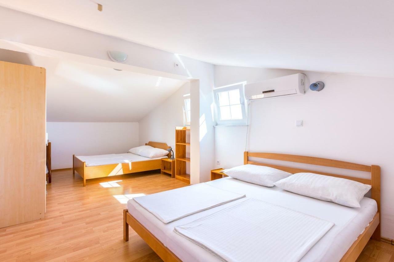 Apartmani Diana Медулин Екстериор снимка